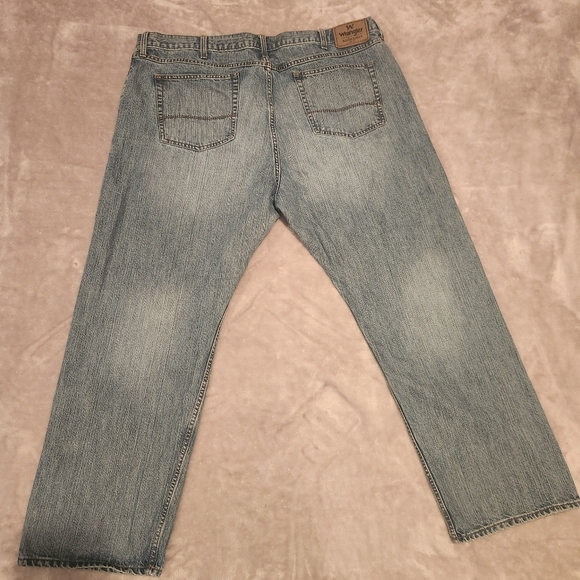 Vintage Wrangler Blue Denim Jeans Light Acid Wash Men's Relaxed Fit 42x30 - Picture 2 of 10